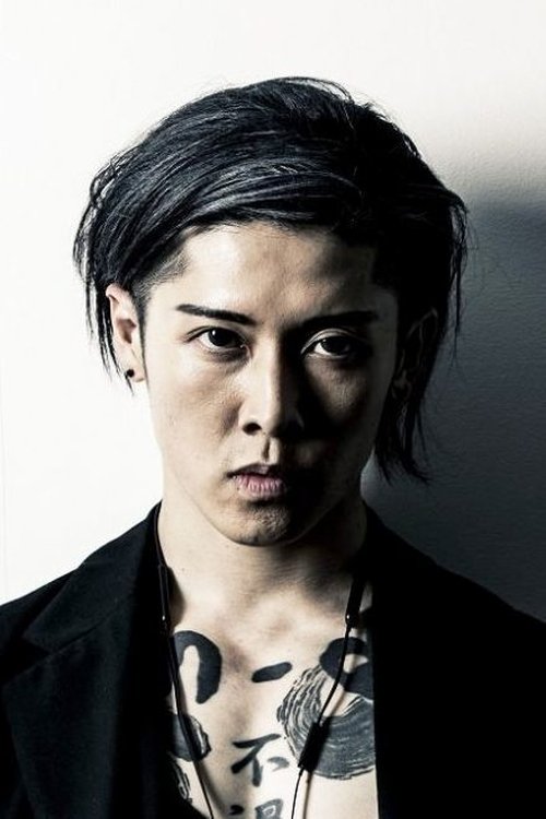 Podobny aktor do Isa Briones: MIYAVI