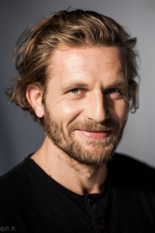 Podobny aktor do 이정은: Karol Pocheć