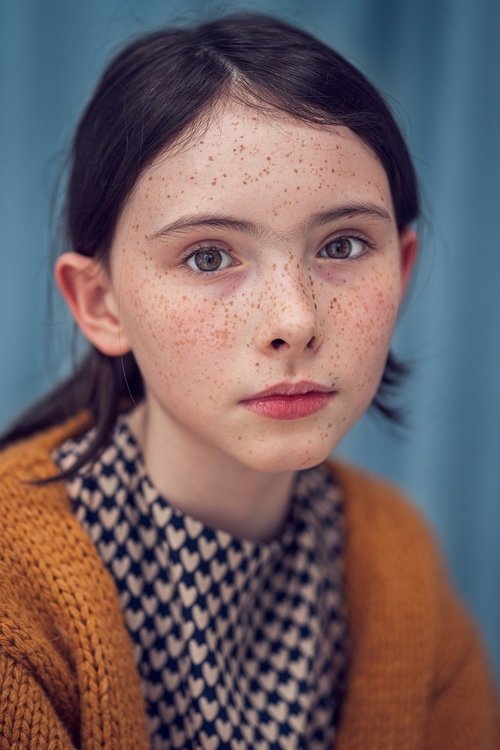 Podobny aktor do Oona Chaplin: Bodhi Rae Breathnach