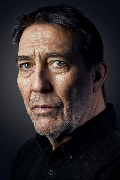 Podobny aktor do Gail Bean: Ciarán Hinds