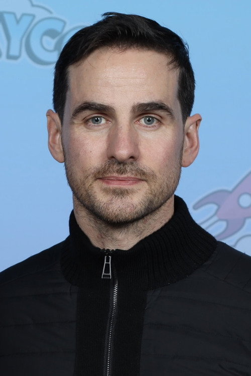 Podobny aktor do Matt Damon: Colin O'Donoghue