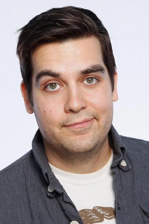 Podobny aktor do Betsy Brandt: Piotr Michael