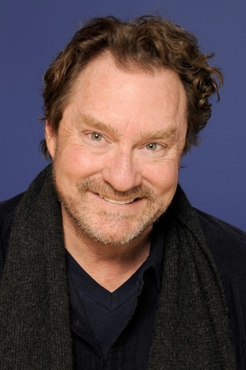 Podobny aktor do Betsy Brandt: Stephen Root