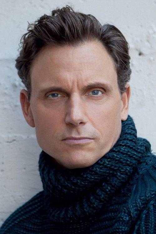 Podobny aktor do Noah Jupe: Tony Goldwyn