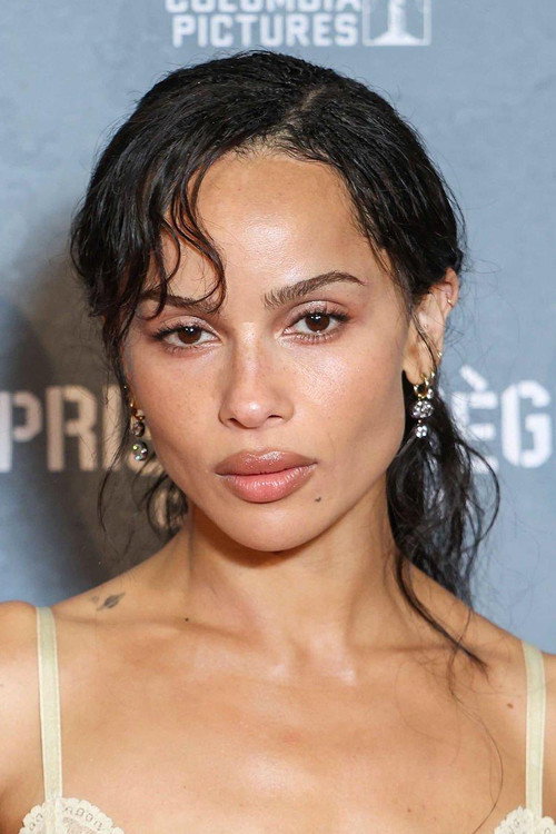 Podobny aktor do James Whitmore: Zoë Kravitz